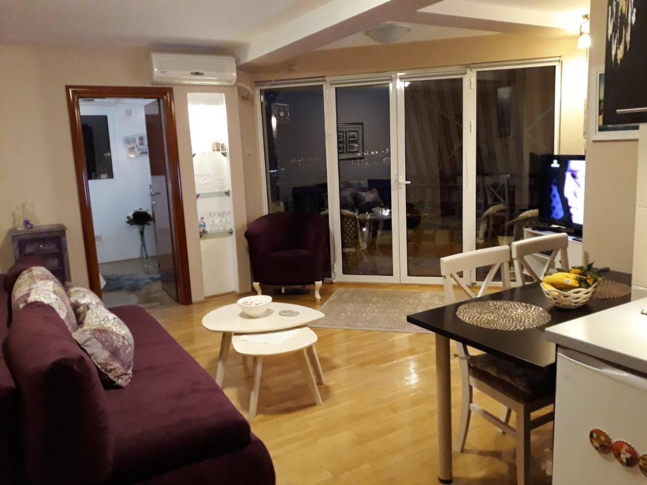 Seaview Paradise Apartment 부드바 외부 사진